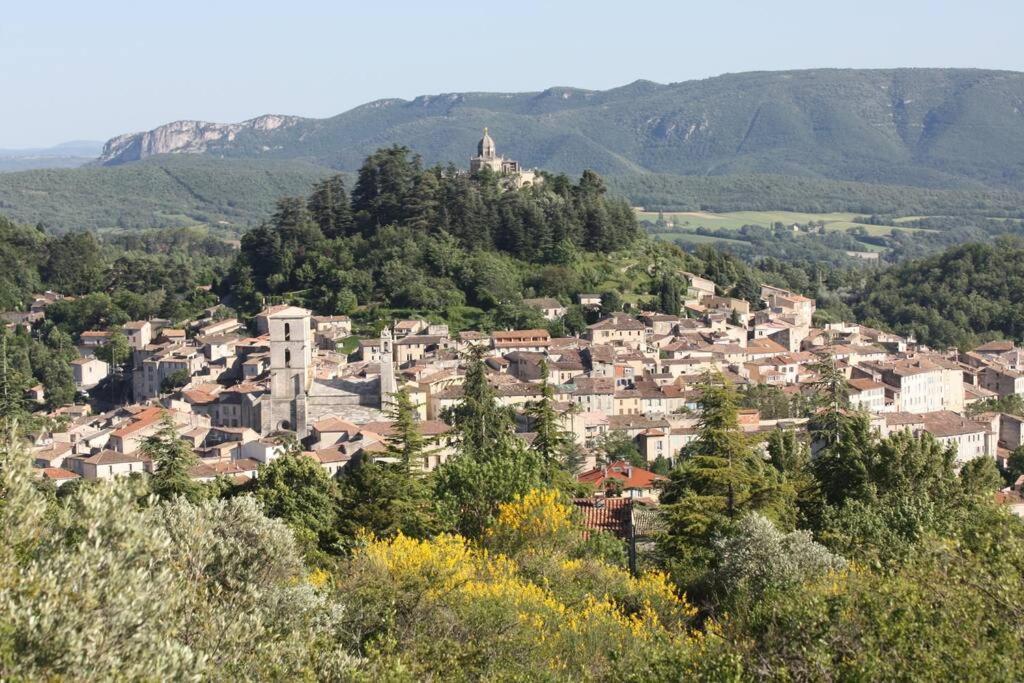 Joli Appartement Dans Village Calme En Provence Les Mées 외부 사진
